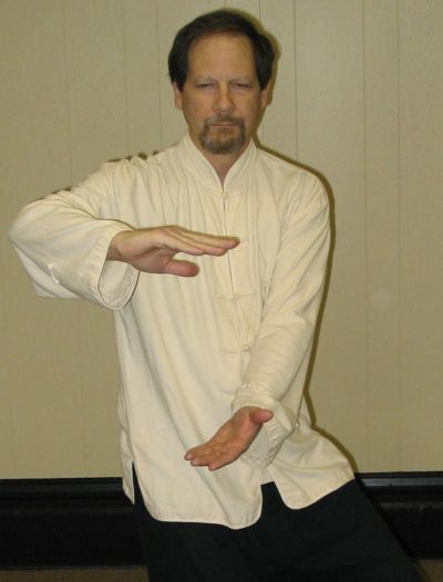 Tai Chi Hold the Ball